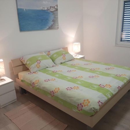 Apartman Maslina 피사크 외부 사진