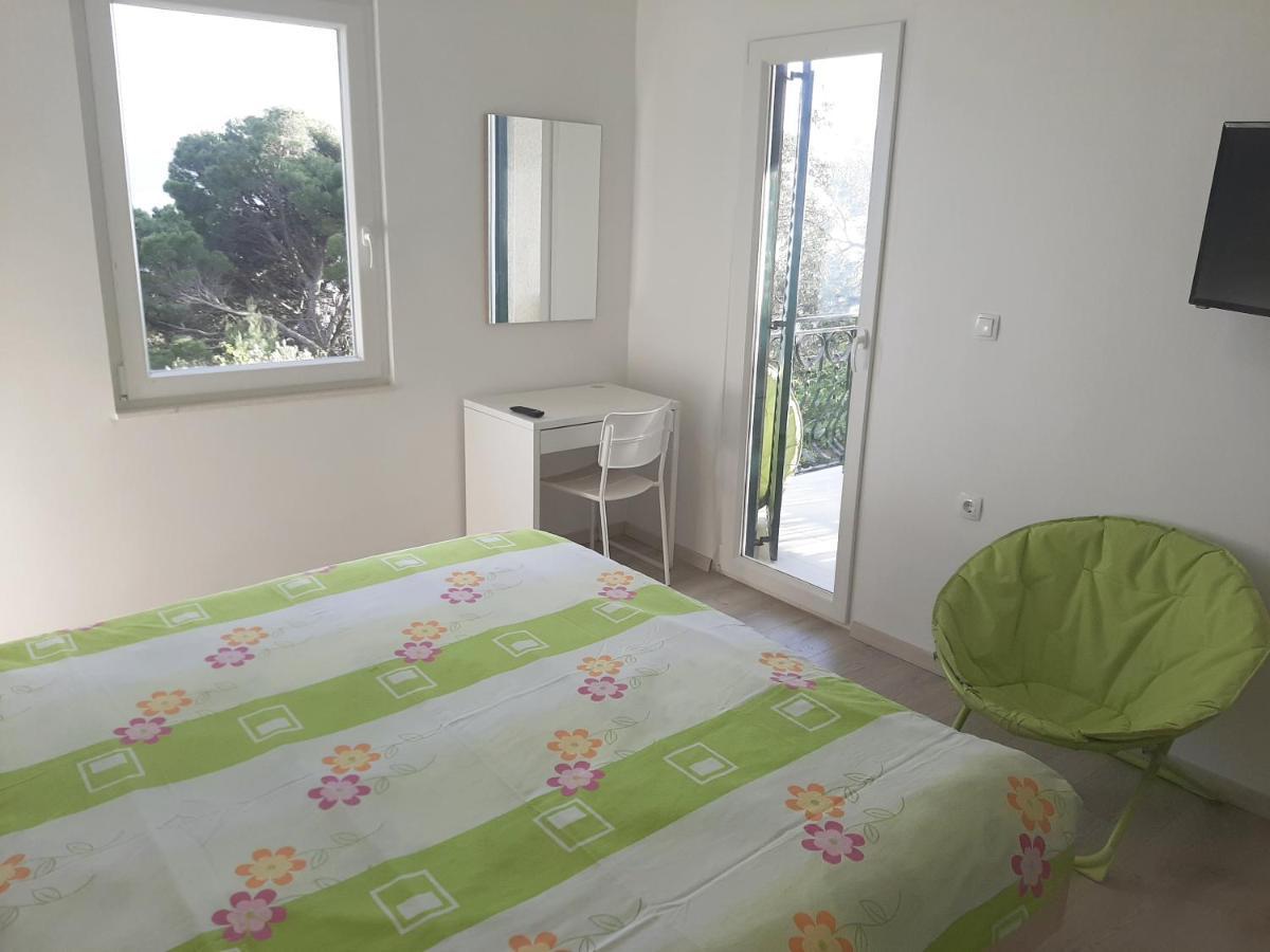 Apartman Maslina 피사크 외부 사진