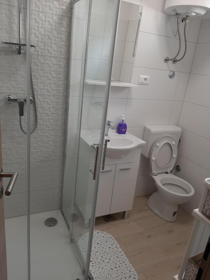 Apartman Maslina 피사크 외부 사진