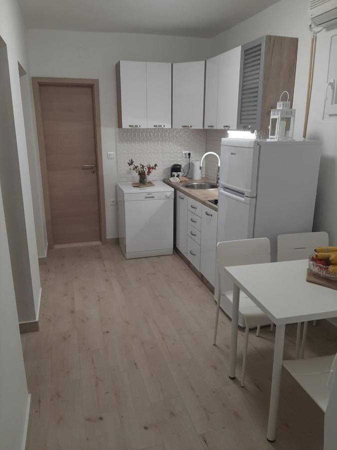 Apartman Maslina 피사크 외부 사진