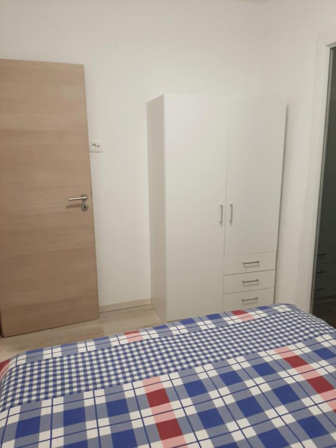 Apartman Maslina 피사크 외부 사진