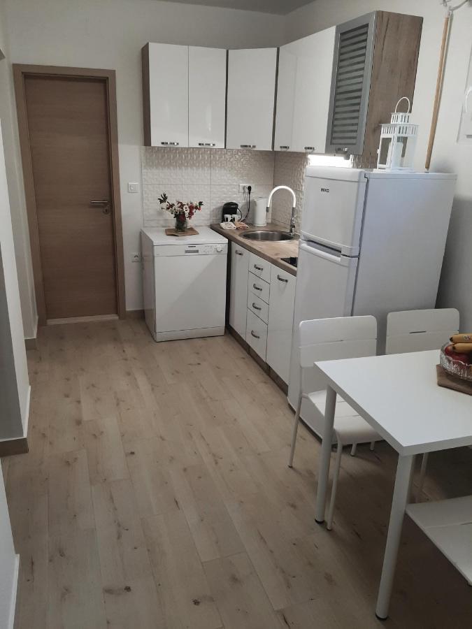 Apartman Maslina 피사크 외부 사진