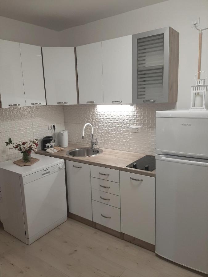 Apartman Maslina 피사크 외부 사진