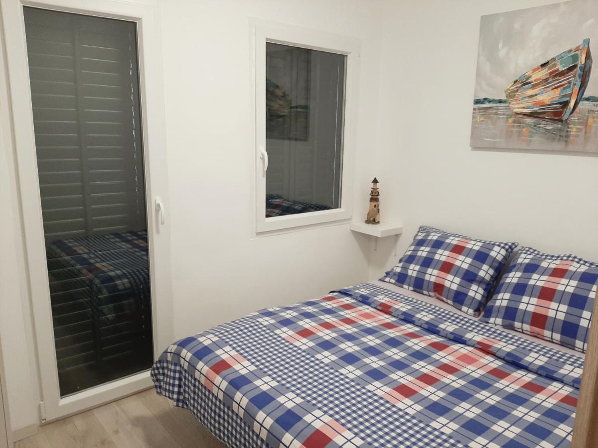 Apartman Maslina 피사크 외부 사진